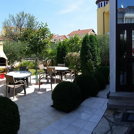 Guest house Apartments 