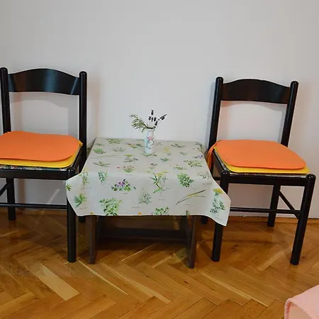 Gostinjska kuća Apartments 